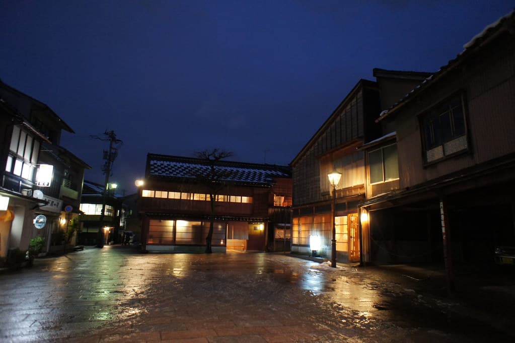 金沢・東山ひがし茶屋街の町並み