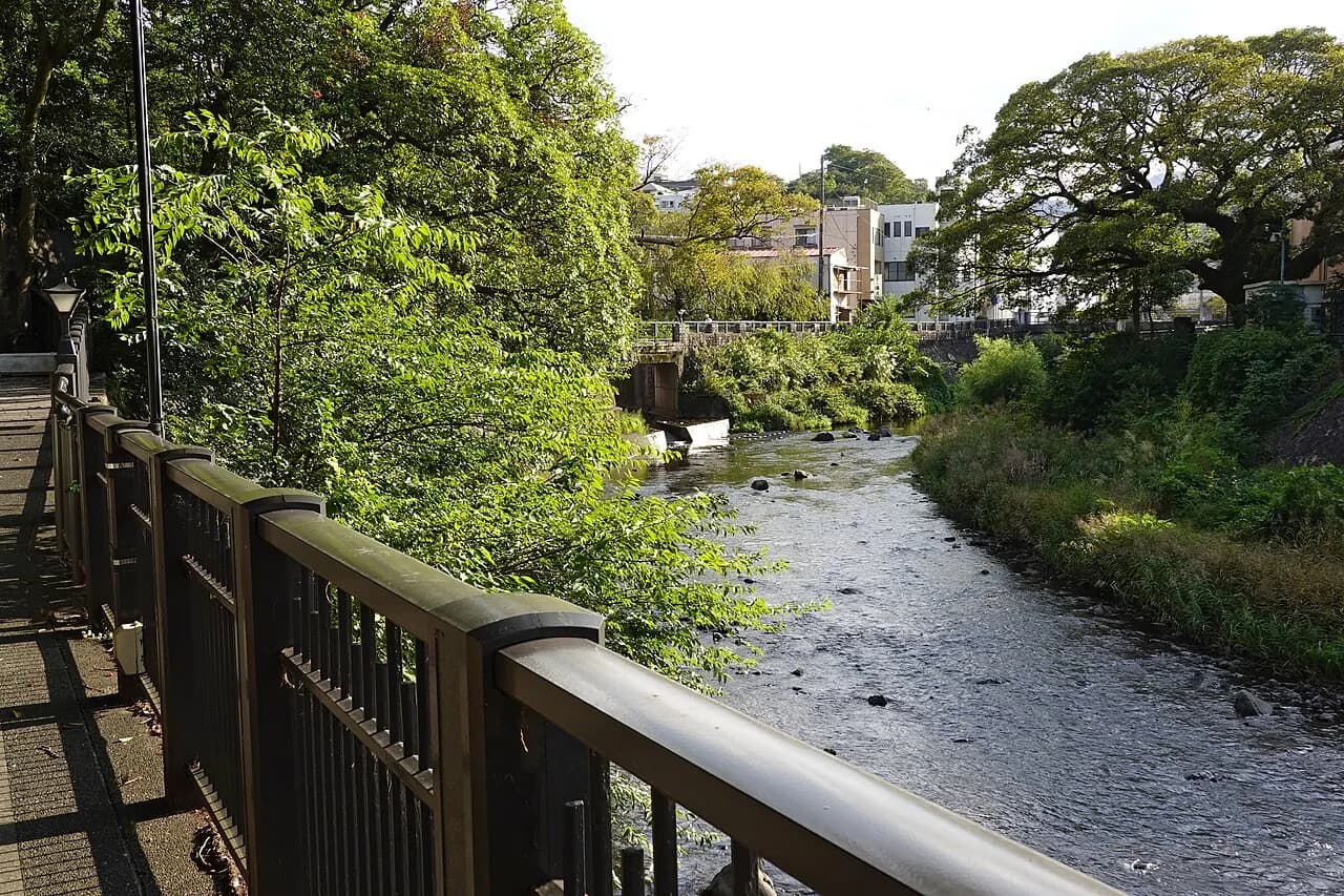 The Matsukawa promenade in Ito, Shizuoka - the riverside walk past Tokaikan and the public bathhouses of Ito Onsen
